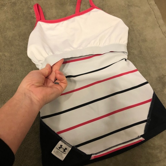 Under Armour workout top - Picture 4 of 4